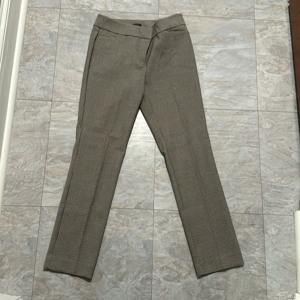 Black and brown houndstooth stretch straight leg pants